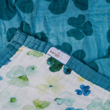 Load image into Gallery viewer, Clover baby blanket lifestyle