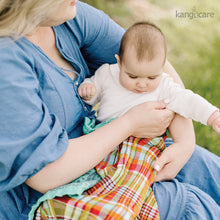 Load image into Gallery viewer, Mom and baby sitting in the grass with a Quinn blanket