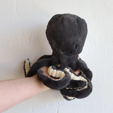 Load image into Gallery viewer, Jellycat Octopus :: Medium (12")