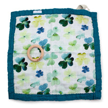 Load image into Gallery viewer, Clover Blanket with teething ring detached
